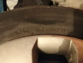 Ruedas completas con tapacubos Opel