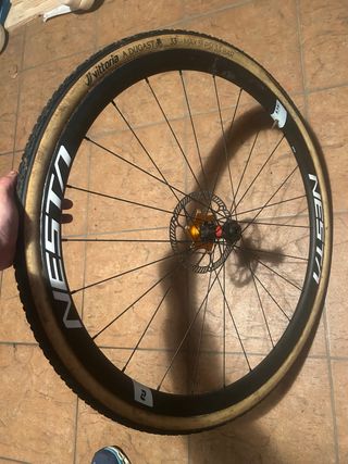 Ruedas Nesta Carbono