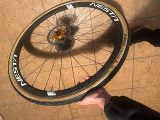 Ruedas Nesta Carbono
