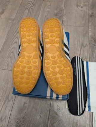 Adidas Gazelle Indoor x Bad Bunny Benito