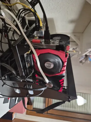 GAMING X  1070 8Gb con su embalaje