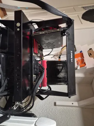 GAMING X  1070 8Gb con su embalaje