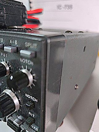 Emisora Icom IC-735 HF Transceiver