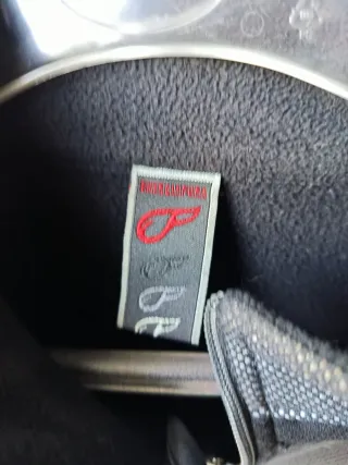 Chaqueta Energia Pura Negra y Roja