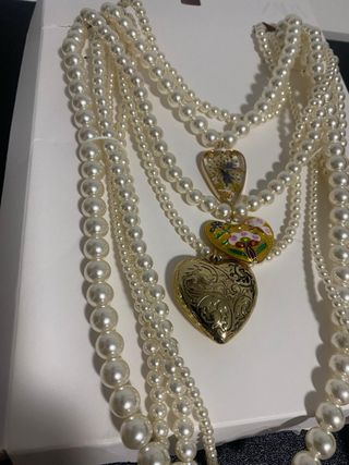 Collar doble perlas y corazones Zara