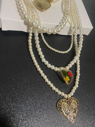 Collar doble perlas y corazones Zara