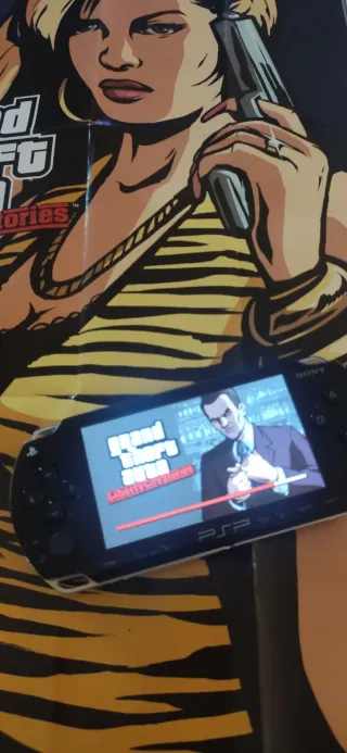 PSP Fat 1004 Negra + 26 Juegos