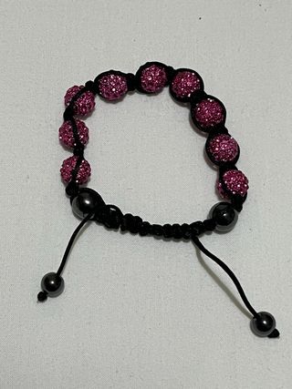 Pulsera ajustable con cuentas brillantes