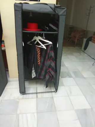 Armario portátil con funda