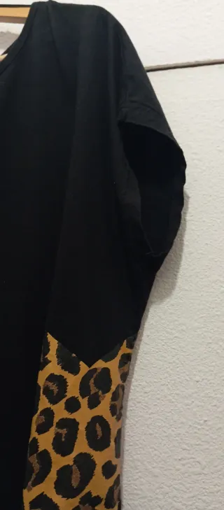 Camiseta Bpc Mujer Negra con Estrella Animal Print