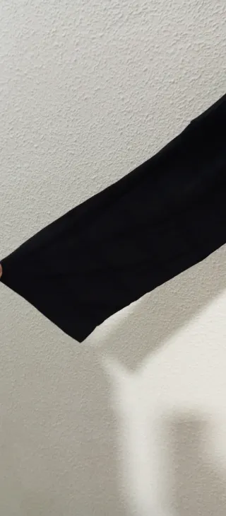 Camiseta Bpc  Animal Print y chaqueta Negra