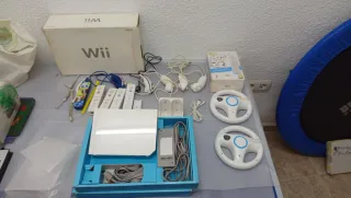 Nintendo Wii completa. accesorios y Volantes.