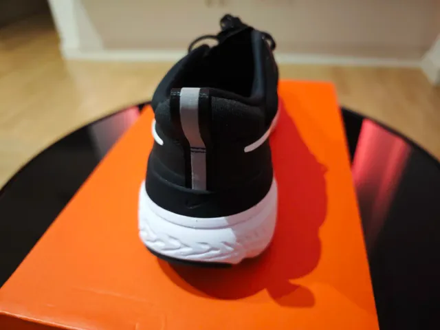 Nike React Miler 2 WMNS Negro/Blanco