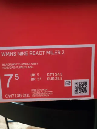 Nike React Miler 2 WMNS Negro/Blanco.