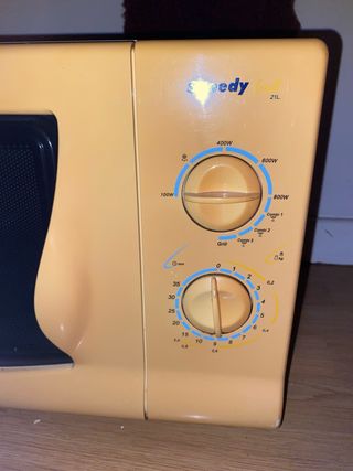 Microondas Taurus Speedy Amarillo Retro