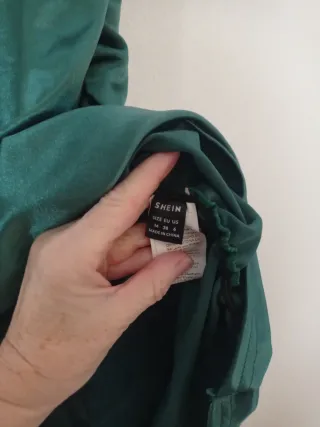 Vestido fiesta satén verde tirantes