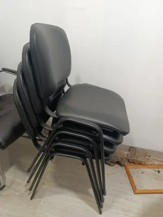 Mesa redonda + 4 sillas de oficina