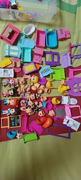 Lote Juguetes Muñecas y Accesorios