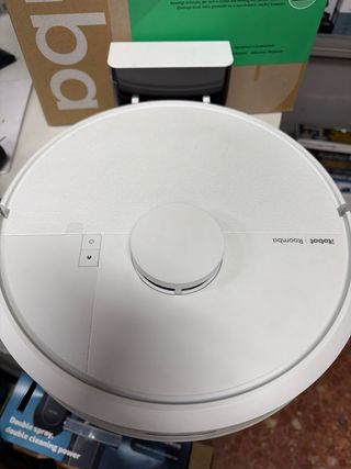 Robot Aspirador y Friegasuelos Roomba 105 Combo
