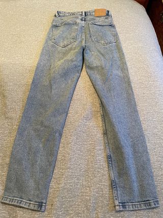 Vaqueros azules mujer