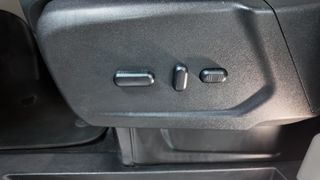 FORD Tourneo Custom 2.0 Ecoblue 136kW Hybrid L1 Ti