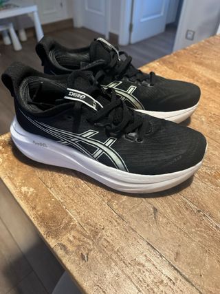 Zapatillas Asics Nimbus 27 Reestreno