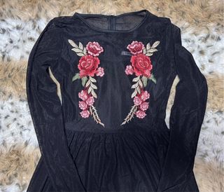 Vestido nuevo de tul negro