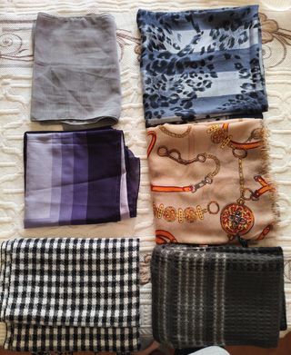 Lenços e cachecóis a 1€