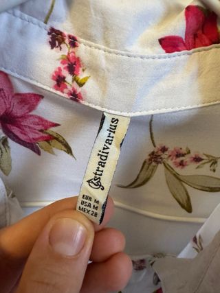 Camisa Estampada Flores y Hojas