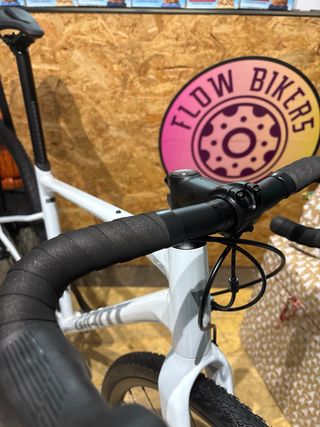 Giant Revolt Gravel Bike