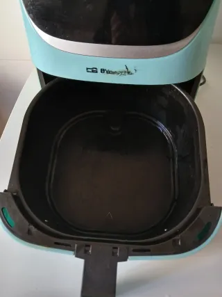 Freidora de aire azul