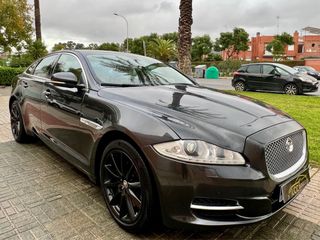 Jaguar XJ 2011