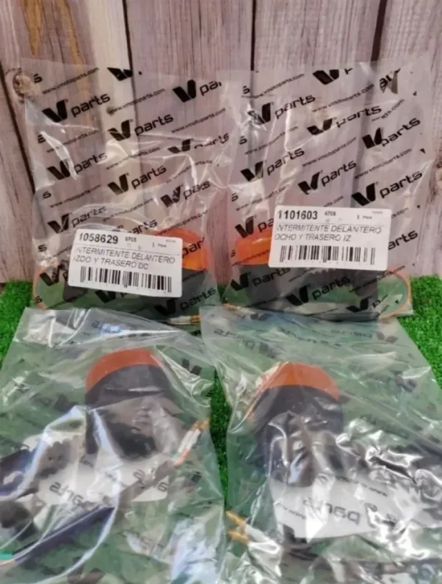 JUEGO 4 INTERMITENTES DERBI VARIANT START 5