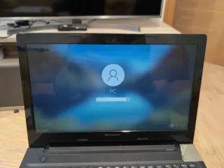 Ordenador Lenovo Negro. Características en foto