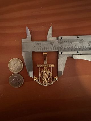 Medalla Virgen Ancla Chapado Oro y cordón 60cm