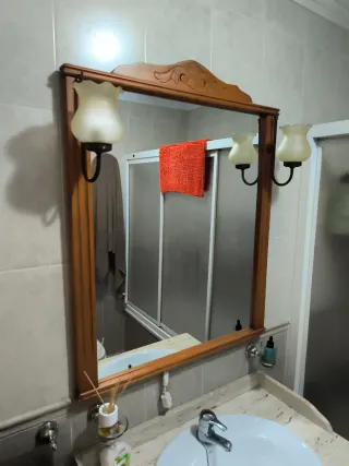 Mueble de baño madera y cristal