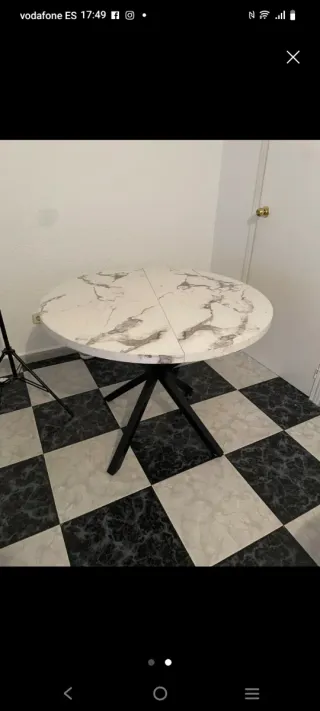 Mesa redonda mármol y metal