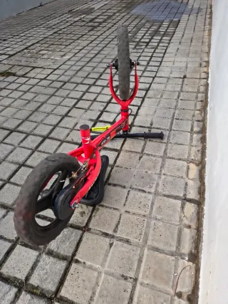 Bicicleta sin pedales Btwin Decathlon Roja