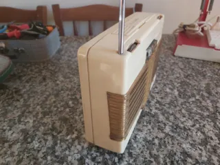 Radio Voxson a valvole portatile