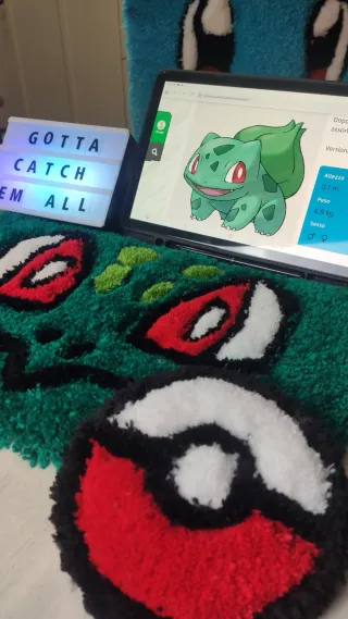 Tappetini Pokémon in lana fatti a mano