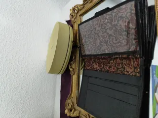 Cartera de piel negra