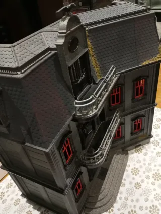 Casa del Terror Playmobil customizada