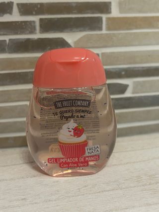 Lote The Fruit Company: Mousse, Deo y Toallitas