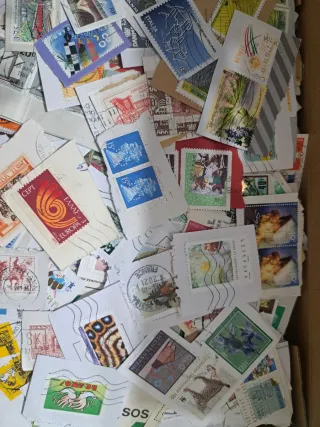 1 kg Francobolli Europa e Mondo