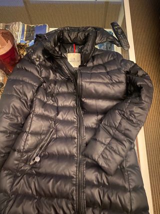 Moncler Negra talla 2 autentificada por Vestiare