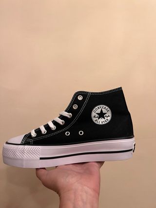 Zapatillas tipo Converse plataforma blancas/negras