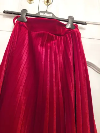 Falda midi terciopelo