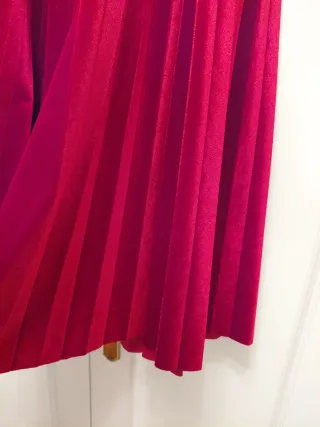 Falda midi terciopelo