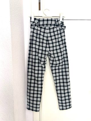 Pantalón cuadros Bershka mujer
