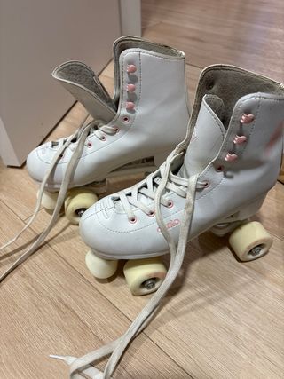Patines blancos con detalles rosas talla 37-38